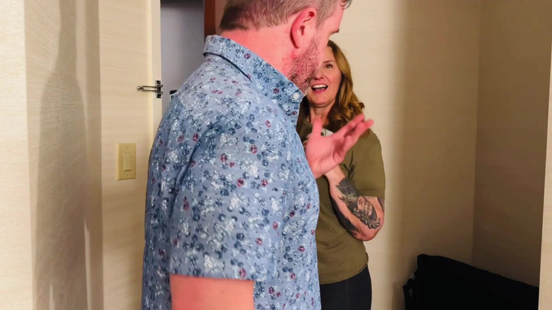 Molly McSquirts: Billy Pilgrim, 2x Avn Nominee Comes to My Door