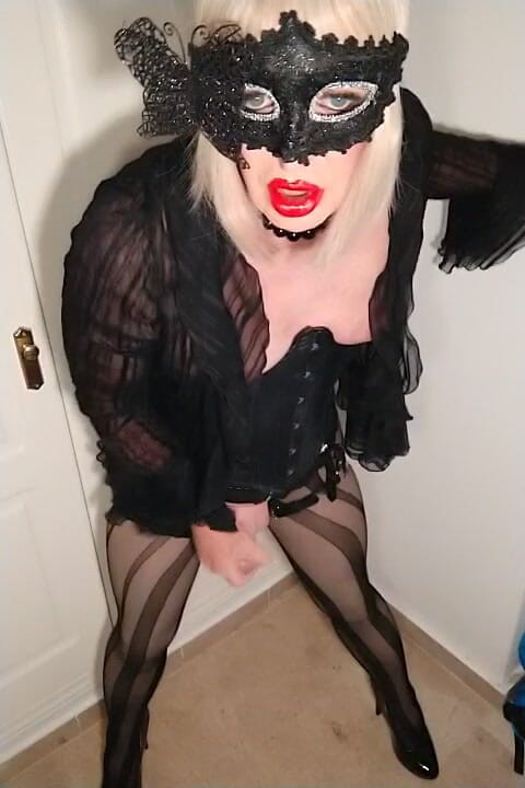 Emma Browne: Cum! Dance with Me