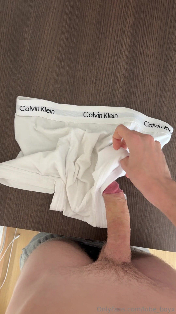 Lubeboyx: Świeży wytrysk na My Boxers Calvin Klein