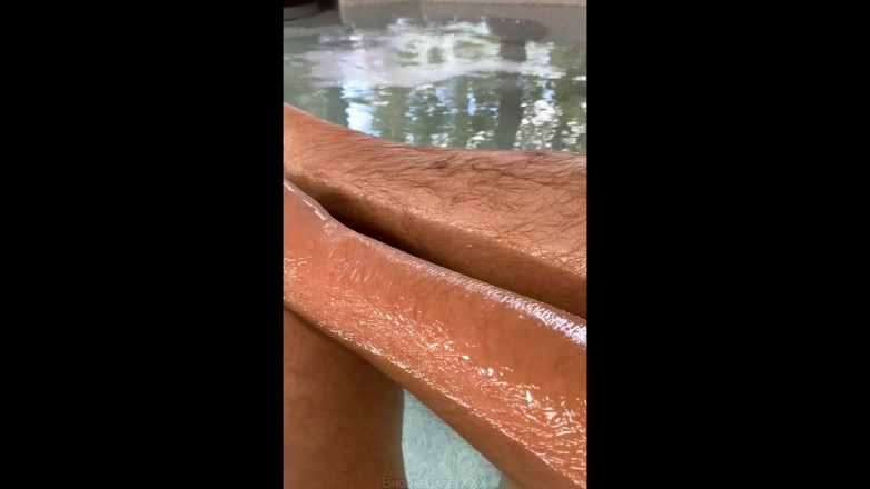 Brooke Casey: Hairy Legs in the Hot Tub Brookecaseyxxx