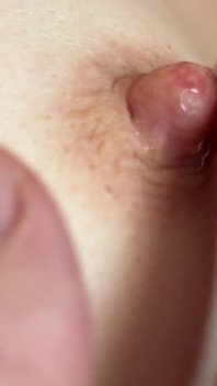 Il miglior sesso gentile. Suoni di figa bagnata. Respira forte. Gemiti. Primi piani. Sborro due volte.