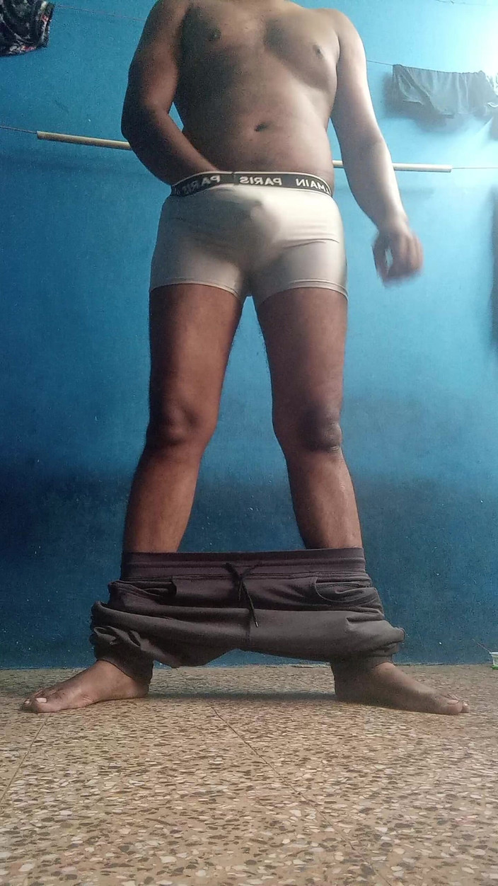 Sweet Indian cock: Velký penis chlapec Excercise s přítelkyní šukání v kundičce