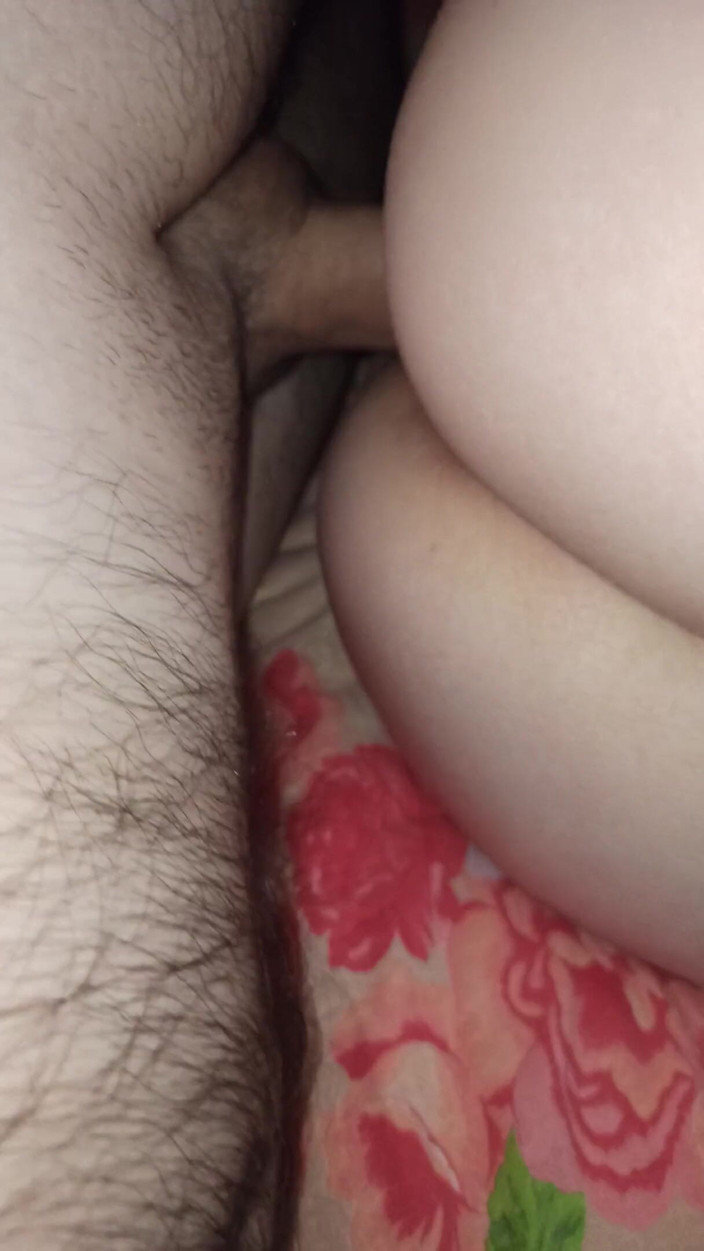 SexyCumCpl: Cummed w słodkiej cipce przyrodniej siostry