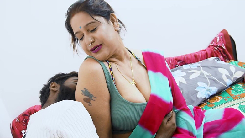 Xtramood: La señora sexy no se controla para follar con su...