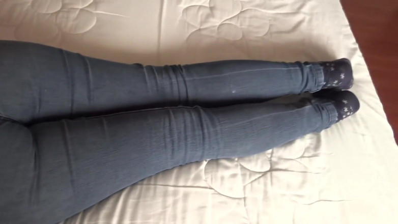 Ardientes69: The big ass of a mature Latina with jean on...