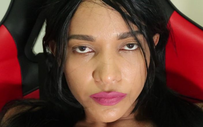 Michelle sex hard: Masturbare rapidă. Doar îmi arăt fața