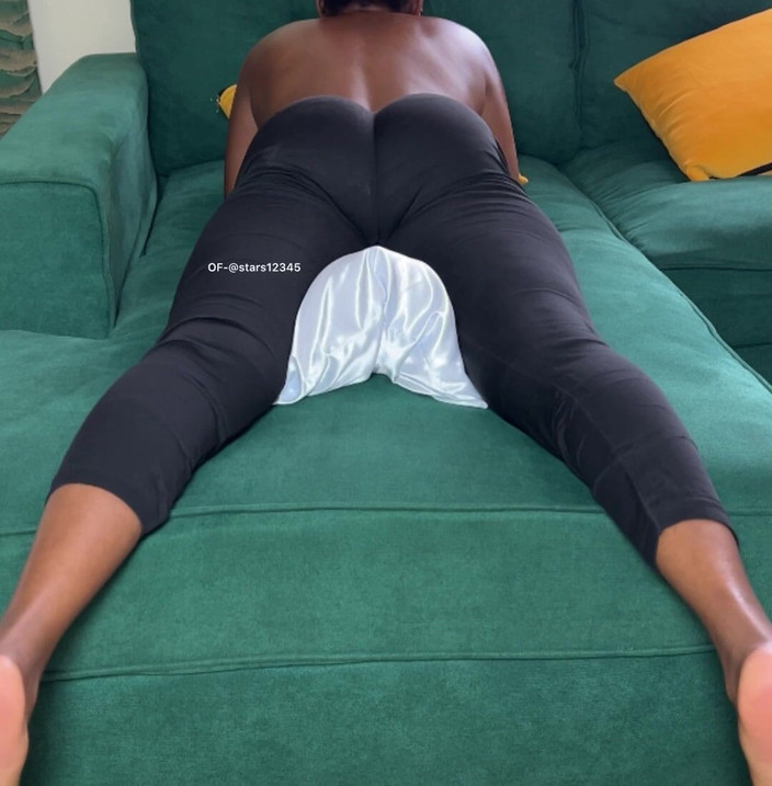 Its Nyota: En iyi yastıkla sikişme orgazmı