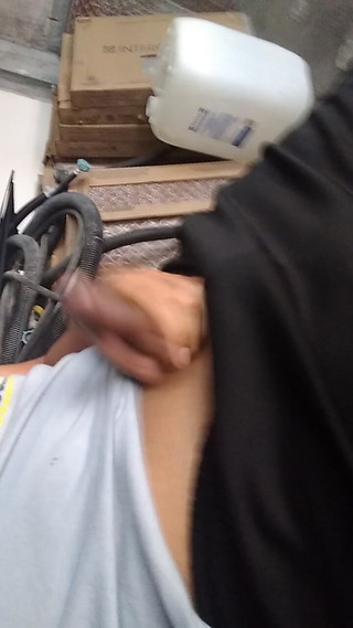 AlexAlejandro13: Tahá na veřejnosti