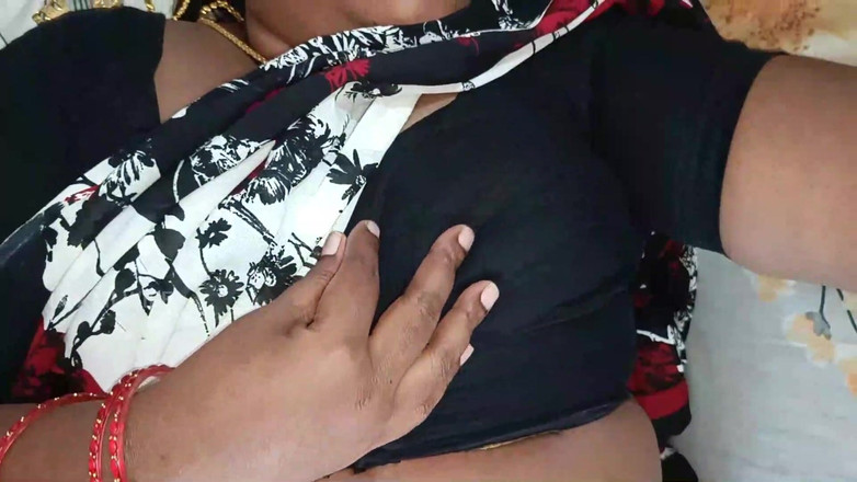 Luxmi Wife: Une femme mariée jouit de sa chatte - 3