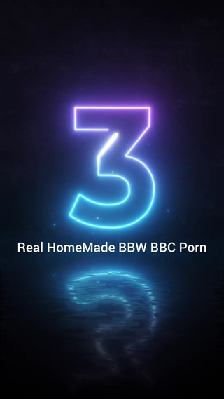 Super sexy ebony cuties: Gros plan, caresse ma chatte poilue et mouillée de gros...