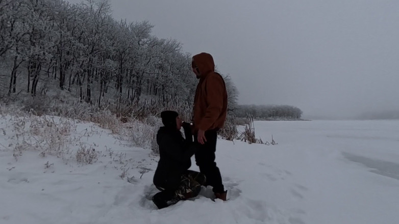 Mya Lane: Beccato 3 Volte a Scopare Fuori