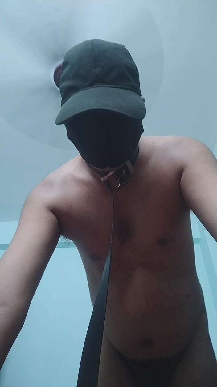 Ronit: 인도 게이 대학 소년 필요 마스터