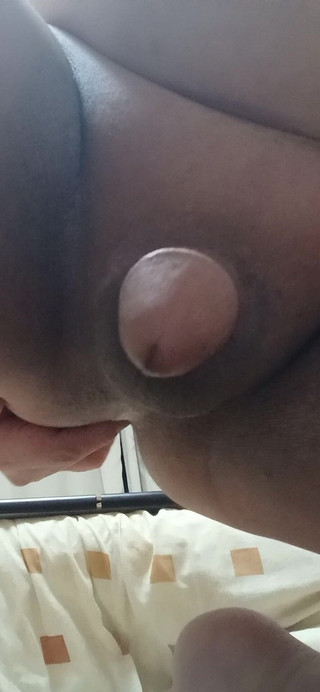 kei chan: Ejakulation während des Anus massiert