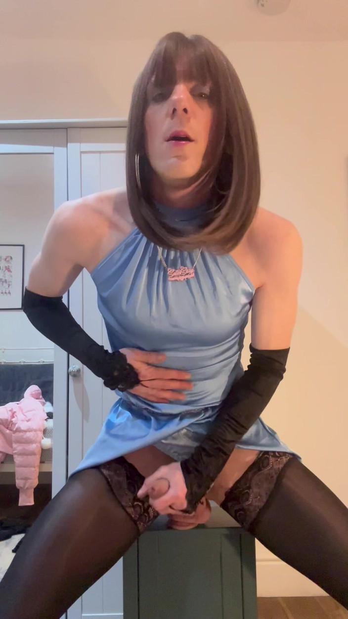 Jessica silk: 딜도를 타는 Jess Silk