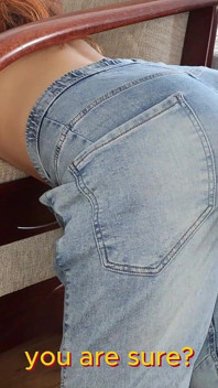 Die Stiefschwester Steckte in Einer Komfortablen Position Stecken (pov, Jeans Zerreißen)