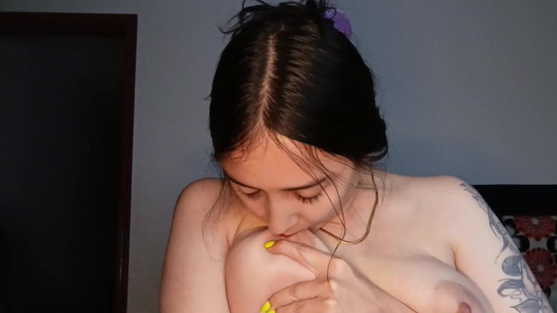 Golden domme: Smyslné kouření - Full HD 1080p Mp4