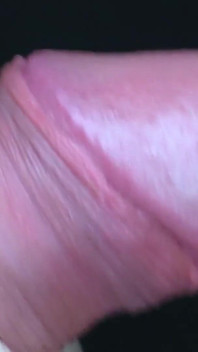 Pissloch-penetration mit der zunge während eines blowjobs