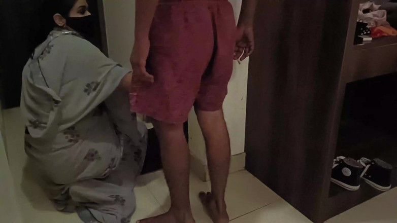 Yourdidipriya: Big ass Indian teen maid Priya allures the house owner...