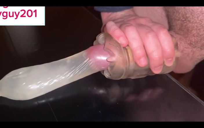 Bigbadfriendlyguy: Chico gimiendo mientras folla Fleshlight con hablar sucio hasta que...