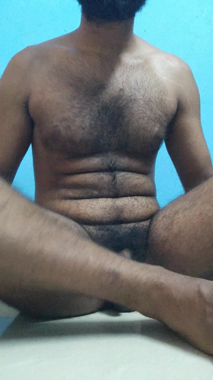 Straight Guy09: Un indien desi jouit et montre son cul