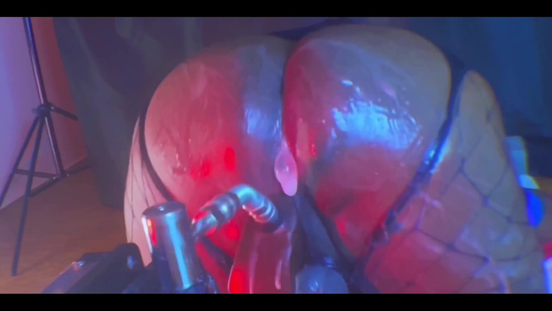 DipsoDeep: Permainan lisan yang sengit di hadapan...