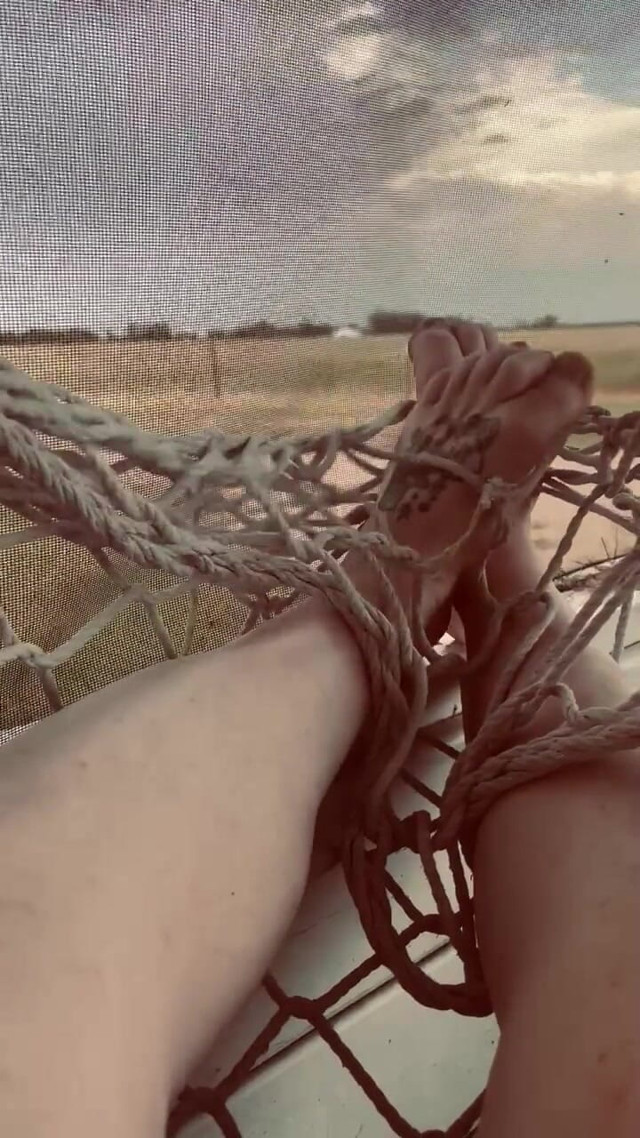 Feet Lovers (Texas red)