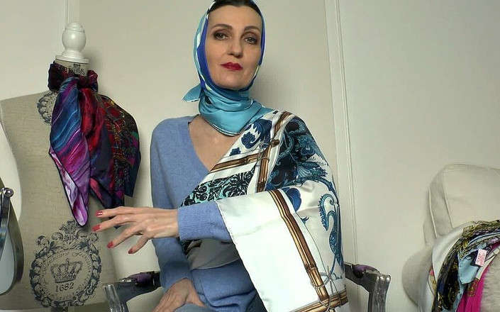 Lady Victoria Valente: Cashmere svetry a hedvábné šátky styling