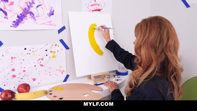 Mylf Official: India Summer नग्न मॉडल MYLF को चोदती है