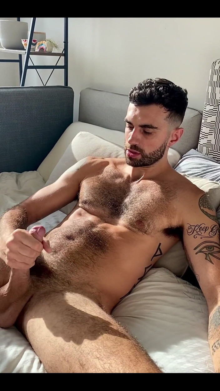 Eli Thorne: Bigboi_eli Solo Jerking &amp; Huge Cumshot
