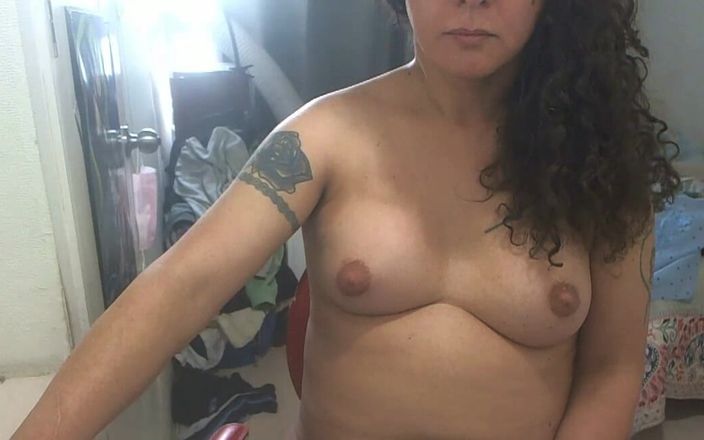 Nikki Montero: Hidžáb a voskovaný penis nahý!