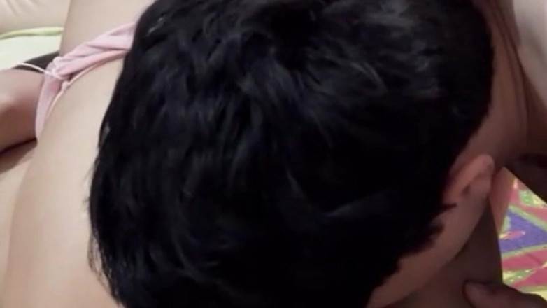 YourDickSucker: Sevimli kızlar utangaç hissediyor