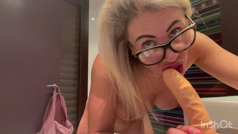 CALLIE ROKS: 함께 변하는 피팅룸 롤플레잉 남자와 소녀