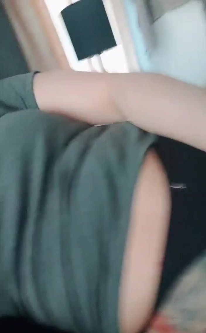 Miasincler: Hai sayang! Selamat pagi, mau makan nggak? Sarapan untukmu