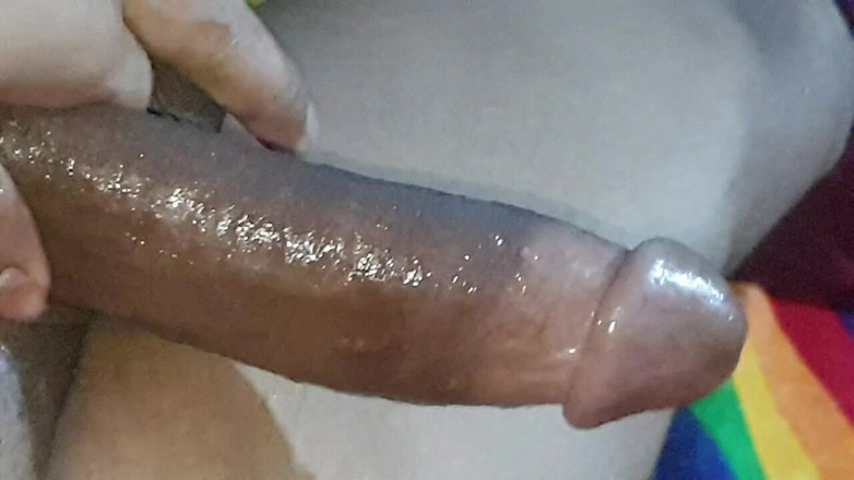 Xujjal: Büyük boy aşçının çoğu kayganlaştırıcı jel ile masaj yapıyor