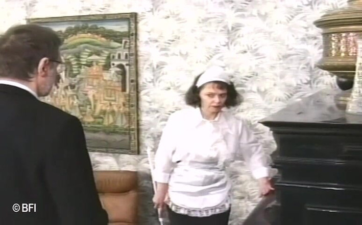 House of lords and mistresses in the spanking zone: Hembiträde blir dominerad och straffad av sin ägare