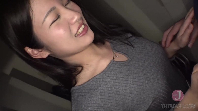 JAV Amateur: When 22yo chick's erotic switch is turned on, she's a sex...