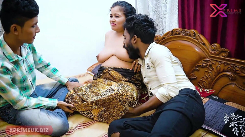Creative Pervert: Piękny indyjski Bhabhi zostaje zerżnięty przez dwóch chłopców