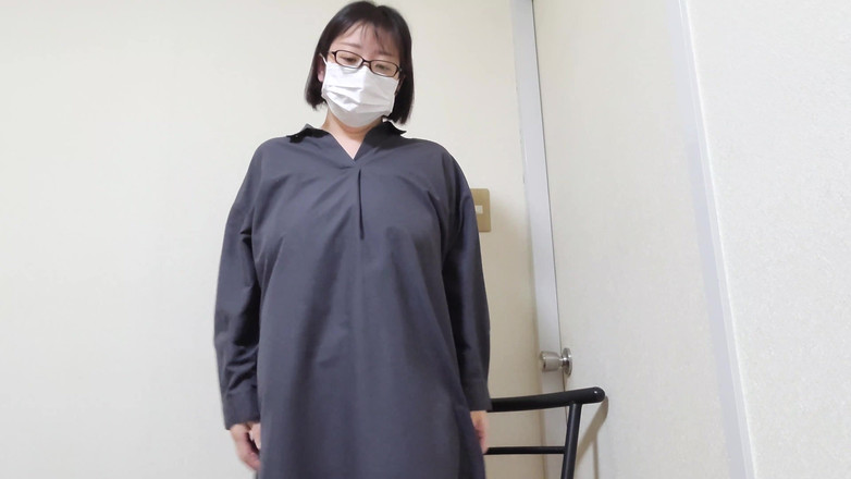 aika: A Married Woman Masturbating in a Lewd Manner