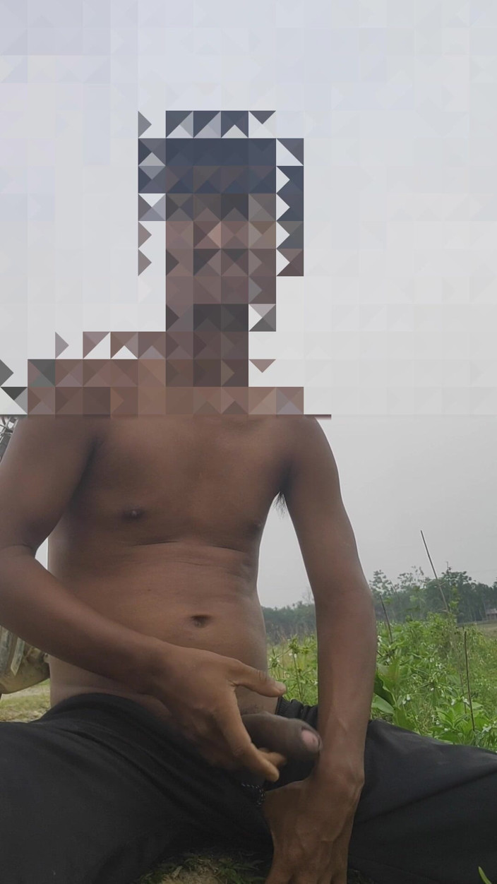 Assamesebodoboy: Masturbare anală indiană la marginea drumului în aer liber