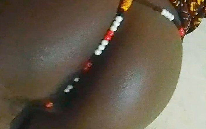 HaitiKing7: Большая фигуристая задница, готовая к траху
