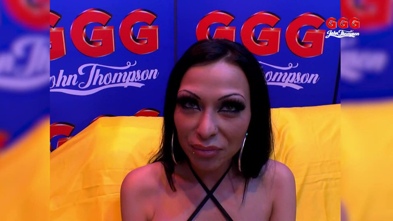 Gang Bang Germany: Ateşli esmer götten ağza ve yutuyor grup seks ggg john...