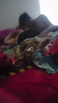 Dì Đang Mơ Về Việc Làm Tình.
