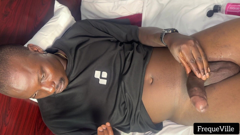 FrequeVille: Walenie mojego afrykańskiego BBC