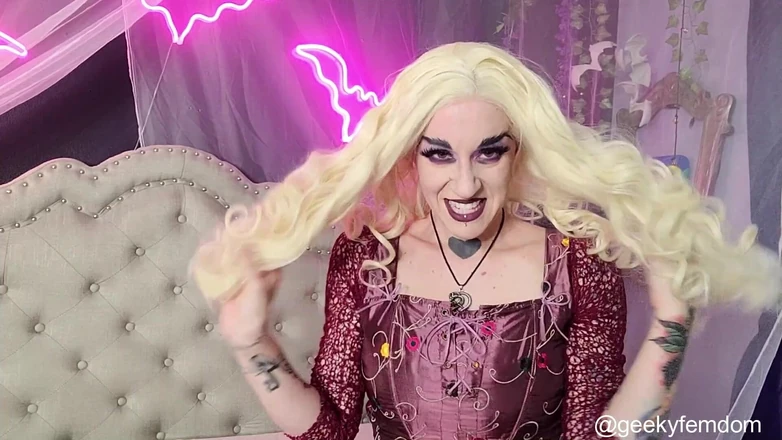 Geeky Femdom: Hocus Pocus - Pussy Eat Deal s čarodějnicí