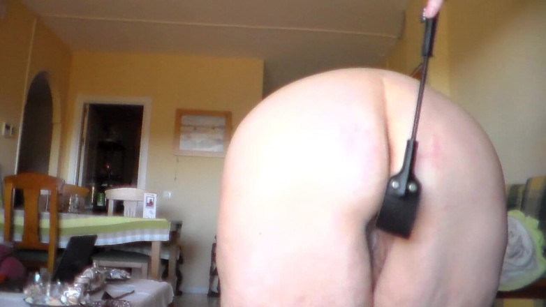 Sex hub couple: Jen's big ass is getting spanked by John