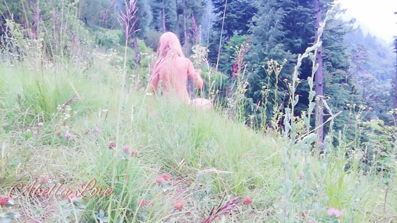 Abella Love: maalyarpan karne ke lie jangal men meri pahli baar nagn...