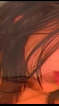 Моя зведена сестра завжди змушена мочитися і любить засовувати в неї палець