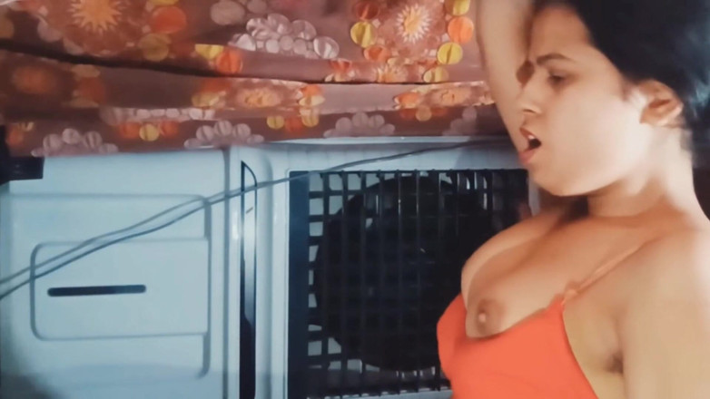 Hot Sis: Latika 하드코어 섹스 거유 흑인 자지 경험