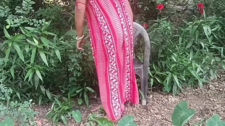 my house: Nomita si tante seksi india lagi asik kencing romantis di...