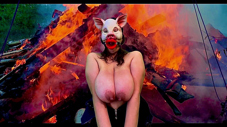 VeeVee Vixen: Prasečí děvka bbq